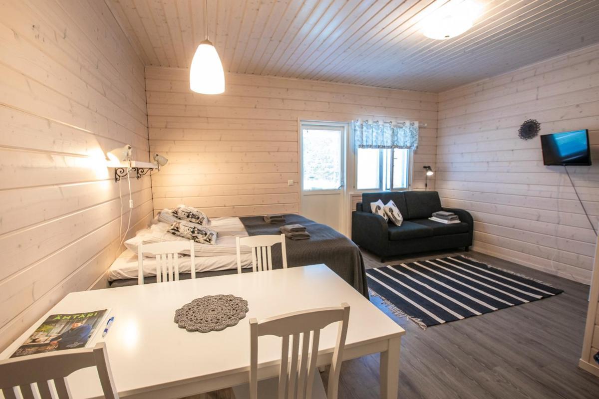 Valkeisen Loma Farm stay Ahtari